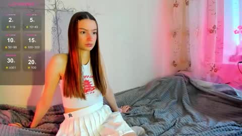 Hi Im Eva - welcome to my room online show from 26, 11, 2025