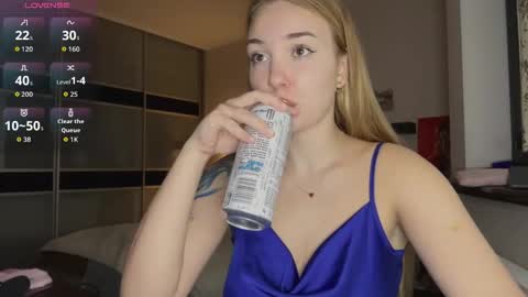 Snapshot of evacarter1 chatting on 11, 10, 2025 evacarter1 online show from 11, 10, 2025