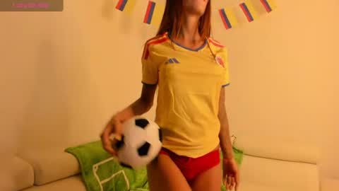 Snapshot of evagomez chatting on 18, 6, 2026 Eva Gomez online show from 18, 6, 2026