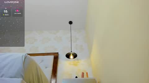 E V A  online show from 18, 2, 2025