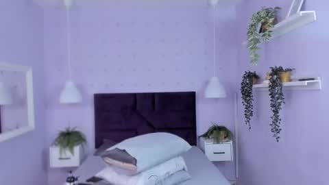 Snapshot of evahalston chatting on 20, 10, 2025 evahalston online show from 20, 10, 2025