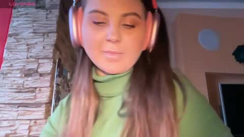 EvaHazard online show from 15, 2, 2025