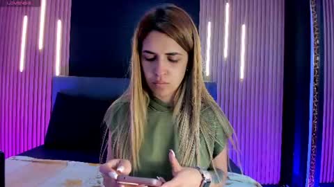 Snapshot of evaloviaa_ chatting on 21, 6, 2026 Eva online show from 21, 6, 2026