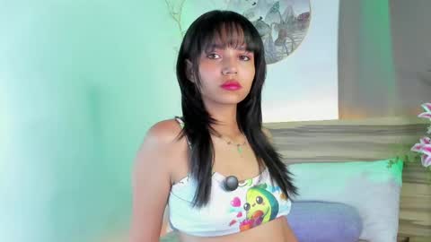 Snapshot of evalune_ chatting on 25, 4, 2026 . online show from 25, 4, 2026