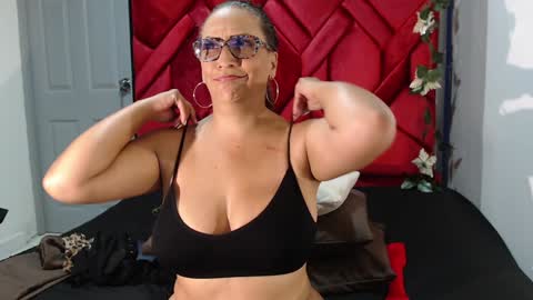 Eva Mills online show from 30, 12, 2024