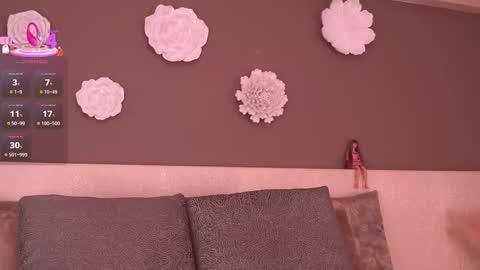 Eva Moretti online show from 19, 11, 2025