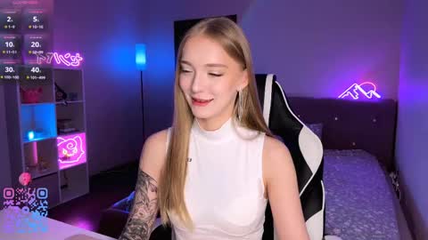 Snapshot of evamourr chatting on 17, 5, 2026 Eva online show from 17, 5, 2026