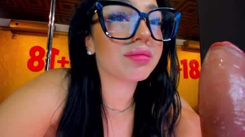 Snapshot of evanew_ chatting on 9, 1, 2025 Eva online show from 9, 1, 2025
