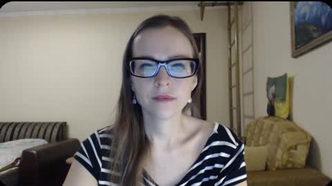 Snapshot of evangeline06 chatting on 20, 12, 2024 YourMistress online show from 20, 12, 2024