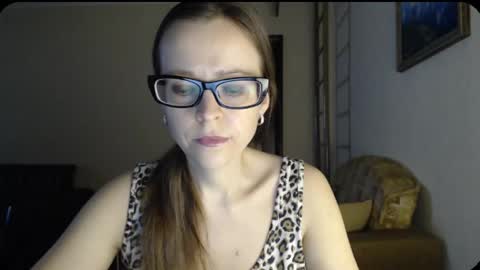 Snapshot of evangeline06 chatting on 5, 2, 2025 YourMistress online show from 5, 2, 2025