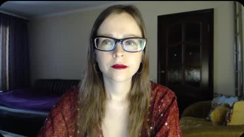 Snapshot of evangeline06 chatting on 3, 3, 2025 YourMistress online show from 3, 3, 2025