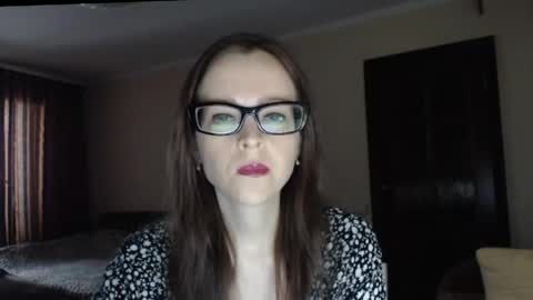 Snapshot of evangeline06 chatting on 22, 4, 2026 YourMistress online show from 22, 4, 2026