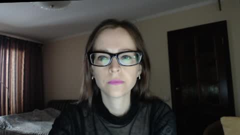 Snapshot of evangeline06 chatting on 23, 4, 2026 YourMistress online show from 23, 4, 2026