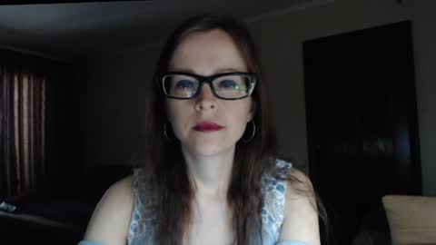 Snapshot of evangeline06 chatting on 11, 5, 2026 YourMistress online show from 11, 5, 2026