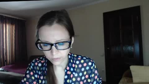 Snapshot of evangeline06 chatting on 14, 5, 2026 YourMistress online show from 14, 5, 2026