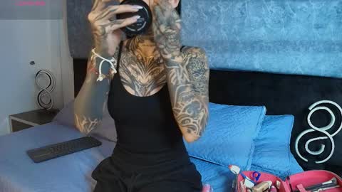 evangeline_hell online show from 9, 4, 2026