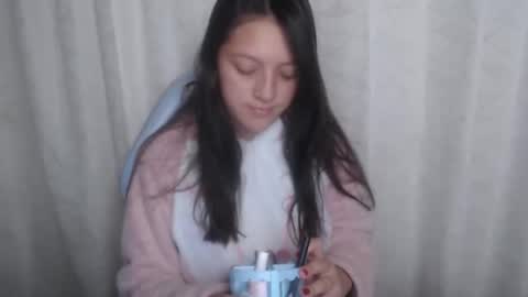 Snapshot of evangeline_petite chatting on 13, 5, 2026 eva online show from 13, 5, 2026