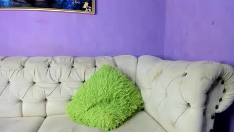 Snapshot of evangely15 chatting on 19, 10, 2025 evangely online show from 19, 10, 2025