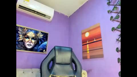 Snapshot of evangely15 chatting on 7, 11, 2025 evangely online show from 7, 11, 2025