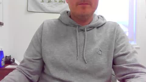 Snapshot of evans008 chatting on 28, 4, 2026 EvanS online show from 28, 4, 2026