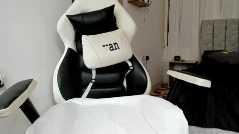 Evan online show from 27, 9, 2025