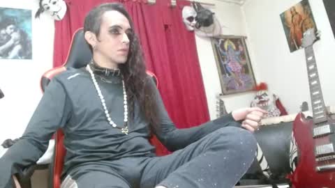 Snapshot of evans_xy chatting on 22, 4, 2026 evans_xy online show from 22, 4, 2026