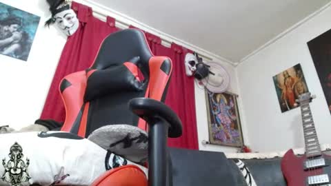 evans_xy online show from 10, 7, 2026