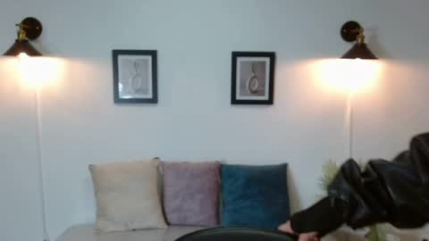 Evanssa lx online show from 6, 4, 2026