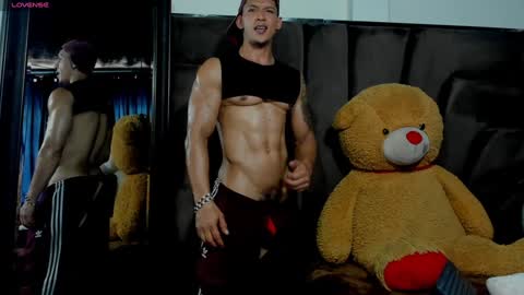 Snapshot of evansstorm01 chatting on 19, 12, 2024 online show from 19, 12, 2024