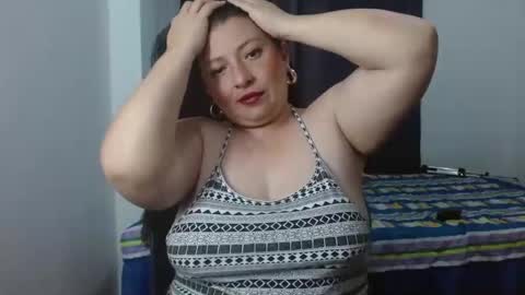Snapshot of evansvictoria chatting on 19, 2, 2025 Victoria online show from 19, 2, 2025