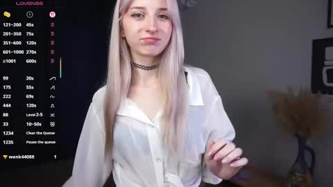 Eva online show from 25, 9, 2025