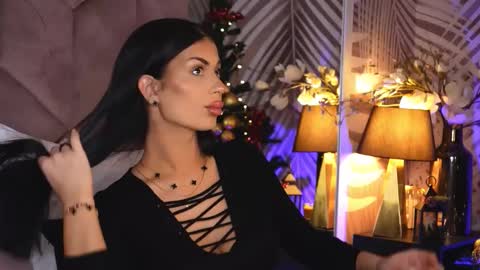 EvaRhea online show from 18, 12, 2025