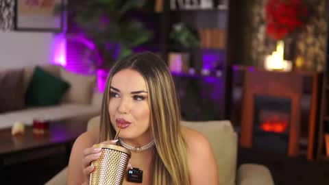 Eva online show from 8, 10, 2025