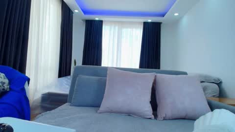  EVA LUNA online show from 20, 10, 2025