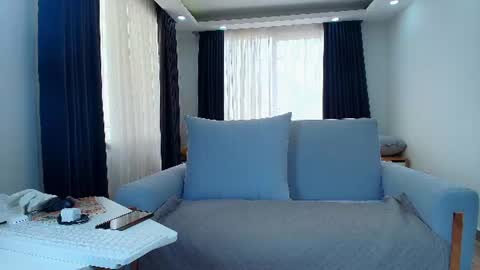 Snapshot of evasweet__ chatting on 18, 7, 2026 EVA LUNA online show from 18, 7, 2026