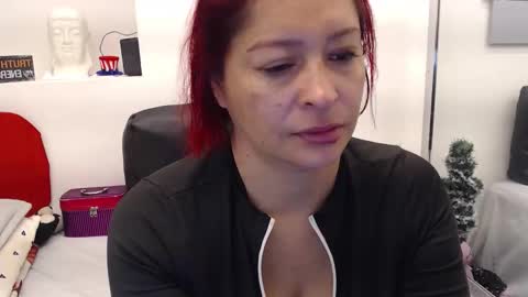 Eva Twiss online show from 18, 2, 2026