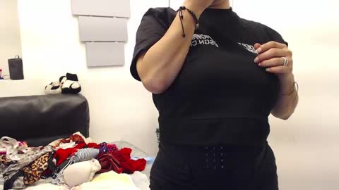 Eva Twiss online show from 9, 4, 2026