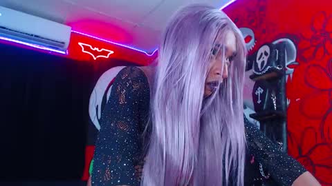 eve dark online show from 17, 9, 2025