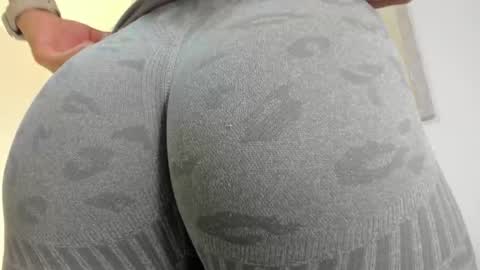 BELLA online show from 12, 11, 2025