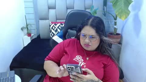 evelin zaens online show from 9, 5, 2026