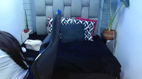 Snapshot of evelin_zaens chatting on 1, 7, 2026 evelin zaens online show from 1, 7, 2026