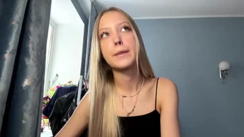 Snapshot of evelinegallucci chatting on 11, 6, 2026 Katy online show from 11, 6, 2026