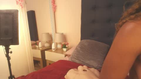 Snapshot of evelonga_707 chatting on 19, 4, 2026 DAYANITA online show from 19, 4, 2026