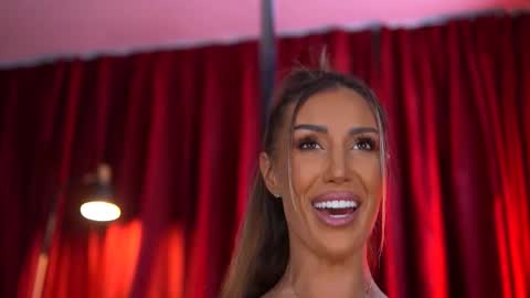 Evelyn online show from 8, 11, 2025