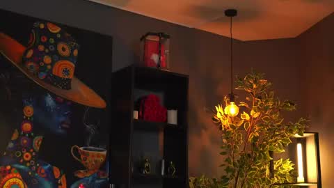 Snapshot of evelyn_evyy chatting on 28, 5, 2026 Evelyn online show from 28, 5, 2026