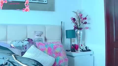 EvelynaGrey online show from 24, 9, 2025