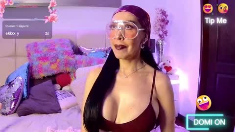 EvelynaGrey online show from 25, 11, 2025