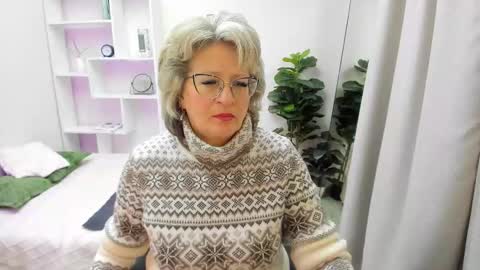 Evelyn online show from 6, 1, 2026