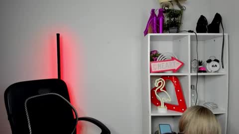 evelynblond online show from 20, 5, 2026