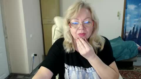 BarbaraBlondy online show from 3, 2, 2025